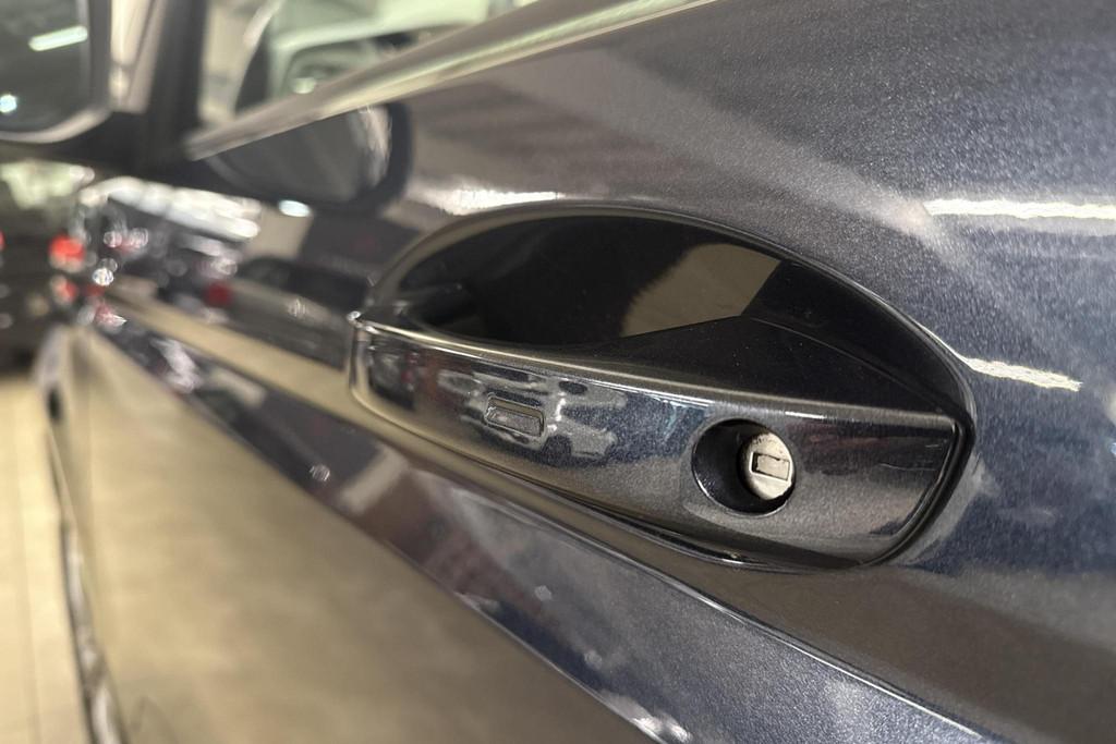 Volkswagen Multivan Lang 1.4l TSI/PHEV Energetic, Autos, https://public.car-pass.be/vhr/2564a314-d60c-4488-aea7-5a2f8fd271f6, 218 ch