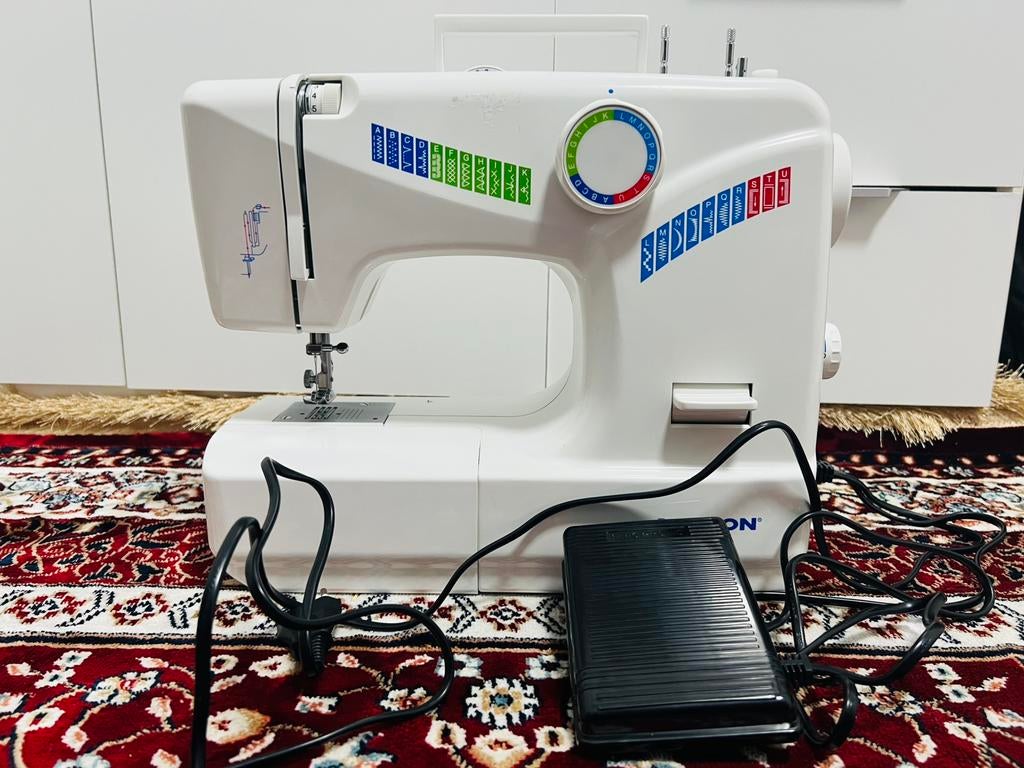 Naaimachine, Ophalen, Zo goed als nieuw, Naaimachine, Overige merken
