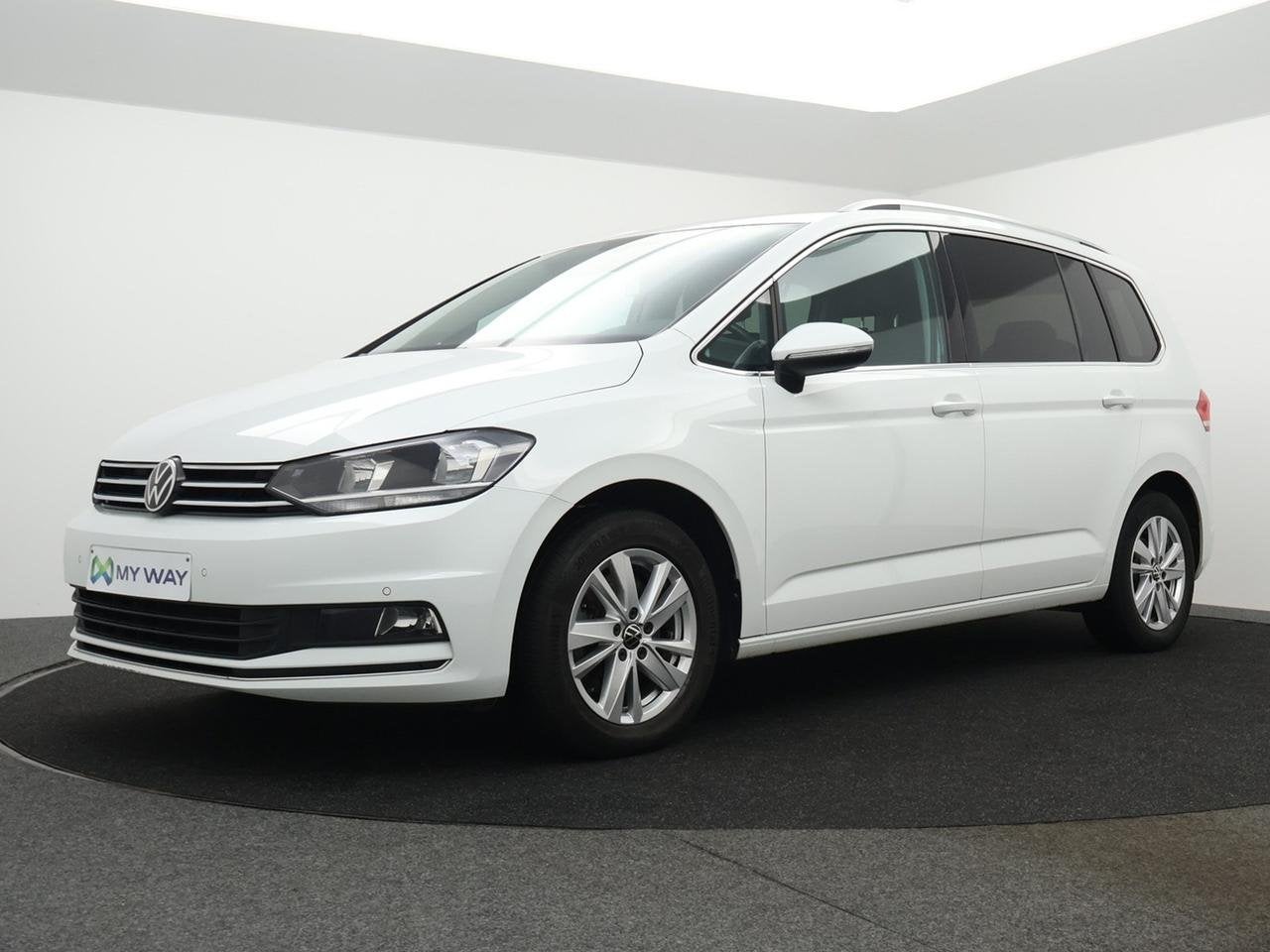 Volkswagen Touran 1.5 TSI Highline OPF DSG 150PK *ADAPTIEVE, Autos, Achat, MPV ou Monospace, Blanc, Essence
