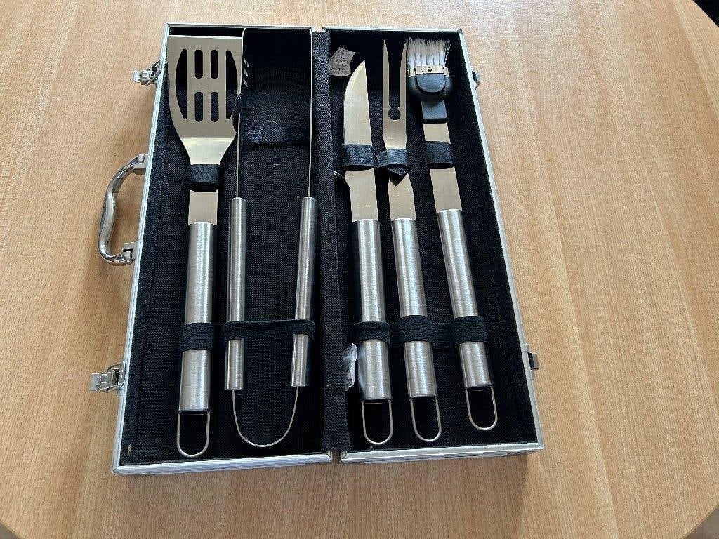 BBQ set nog nieuw, Tuin en Terras, Ophalen, Nieuw