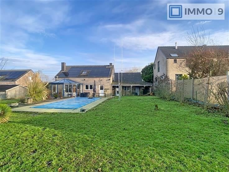 Superbe maison avec piscine de 8x3,2x1,60m en viager, Pondrôme, Maison individuelle, 4 pièces, Province de Namur