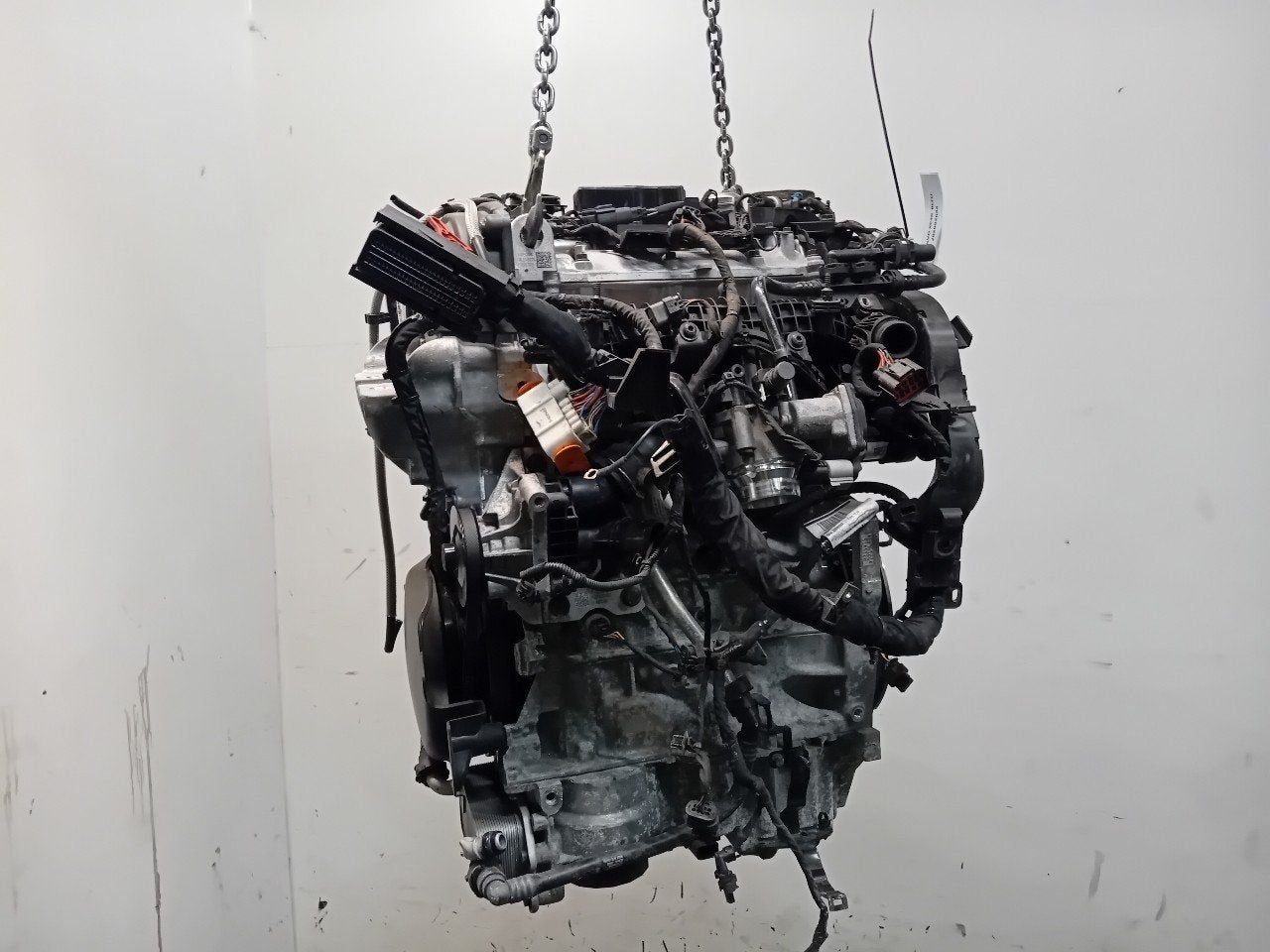 Motor Volvo XC40, Onderdelen@venauto.nl, Van der Ven Autorecycling B.V., Ettenseweg 76, 4706 PB Roosendaal, The Netherlands, Enlèvement ou Envoi