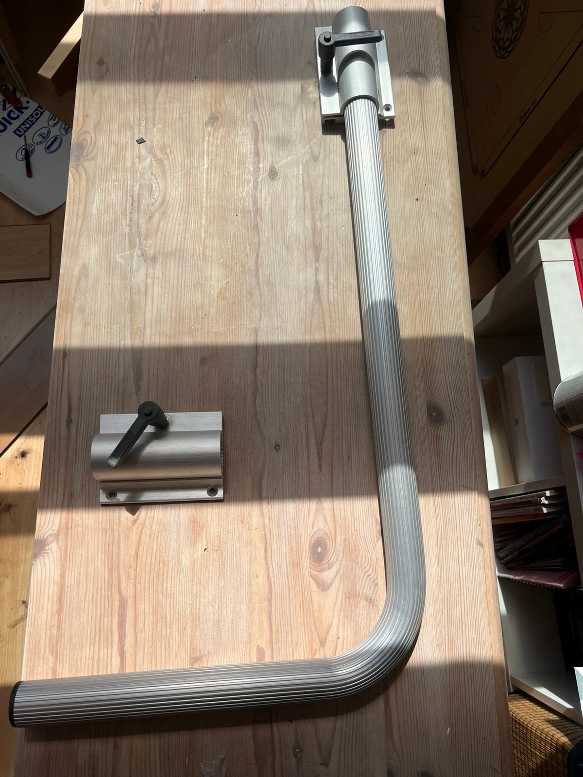 Pied de table et support pour van aménagé, camping car., Caravanes & Camping, Enlèvement