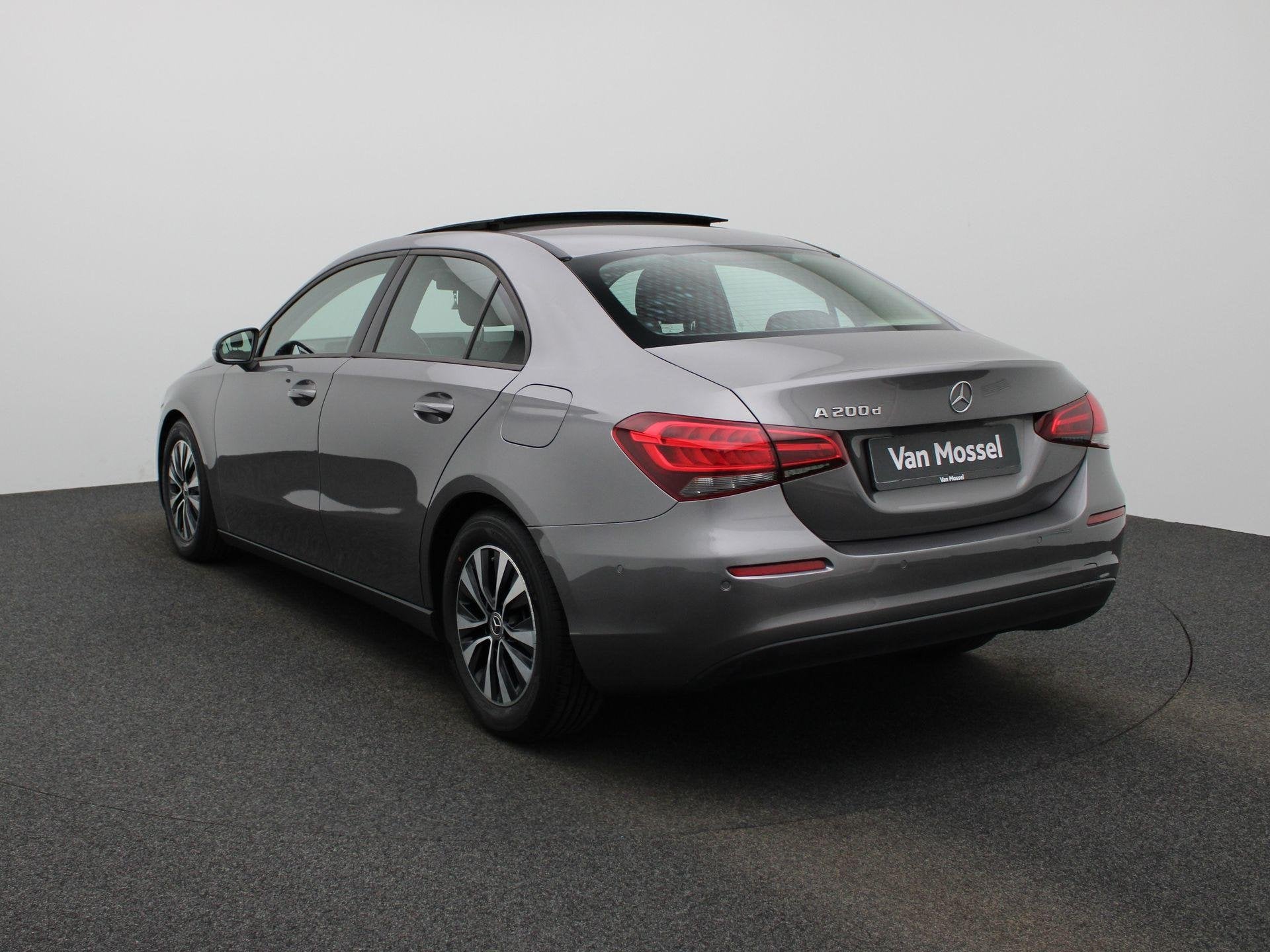 Mercedes-Benz A-Klasse Limousine A 200 d (automatique), Autos, Electronic Stability Program (ESP), Entreprise, Noir, 1600 kg