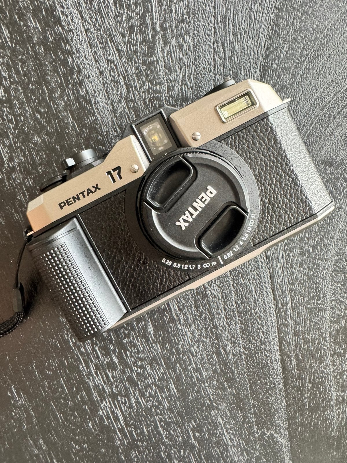 Pentax 17, Enlèvement, Neuf