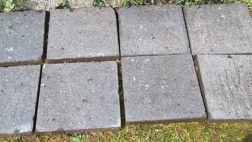 Gratis oersterke tegels voor oprit of tuin, Tuin en Terras, Ophalen, Gebruikt