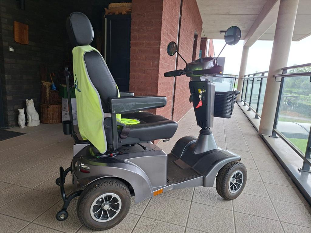 Scootmobiel, Ophalen, Sterling