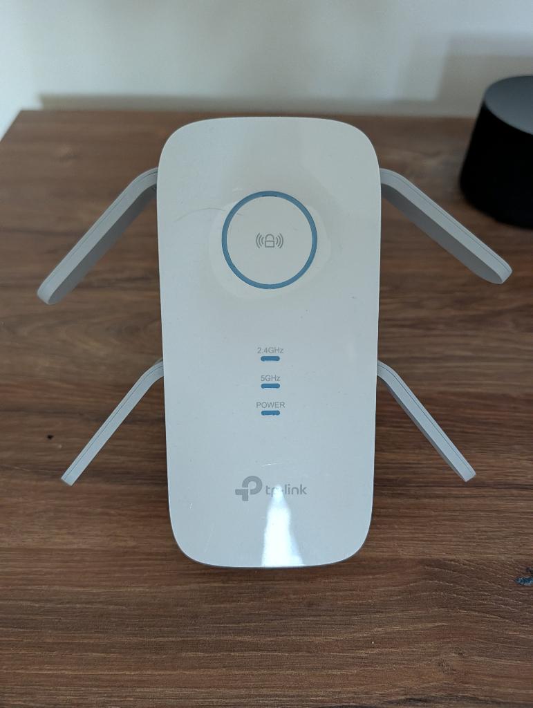TP-Link RE650 — AC2600 MU-MIMO WiFi-repeater, Computers en Software, WiFi-versterkers, Ophalen, Zo goed als nieuw, TP-Link