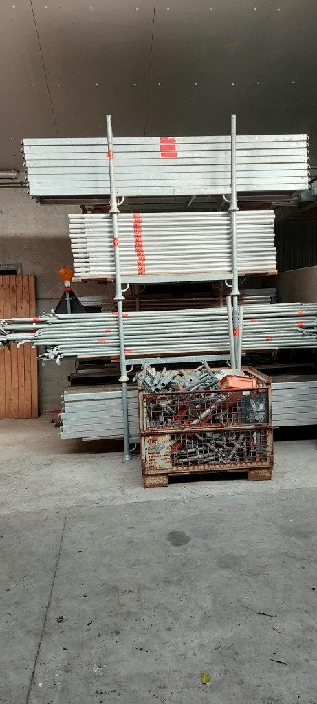 300m² aluminium stelling, Ophalen