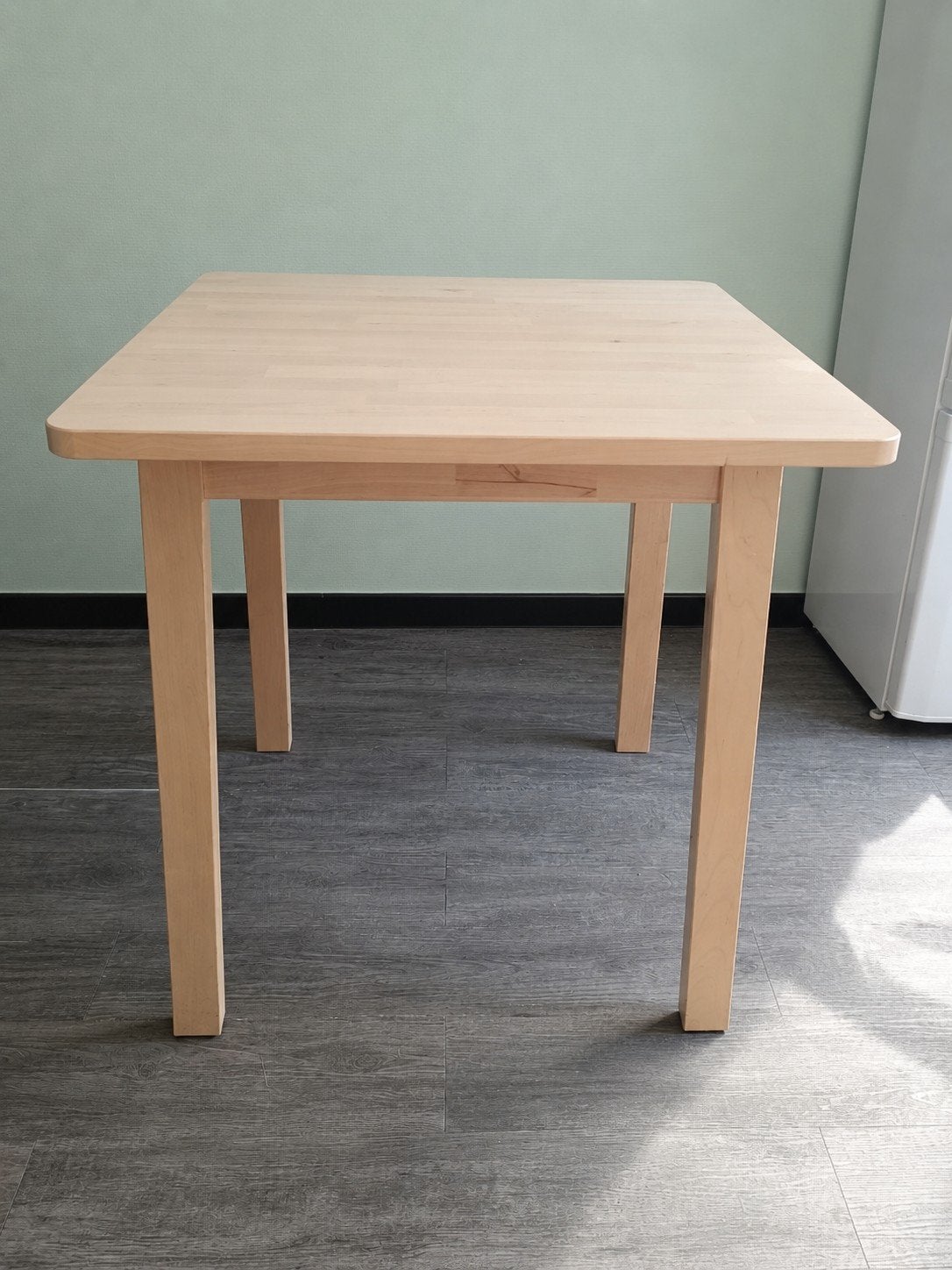 Table IKEA en bois clair – Bon état, Enlèvement