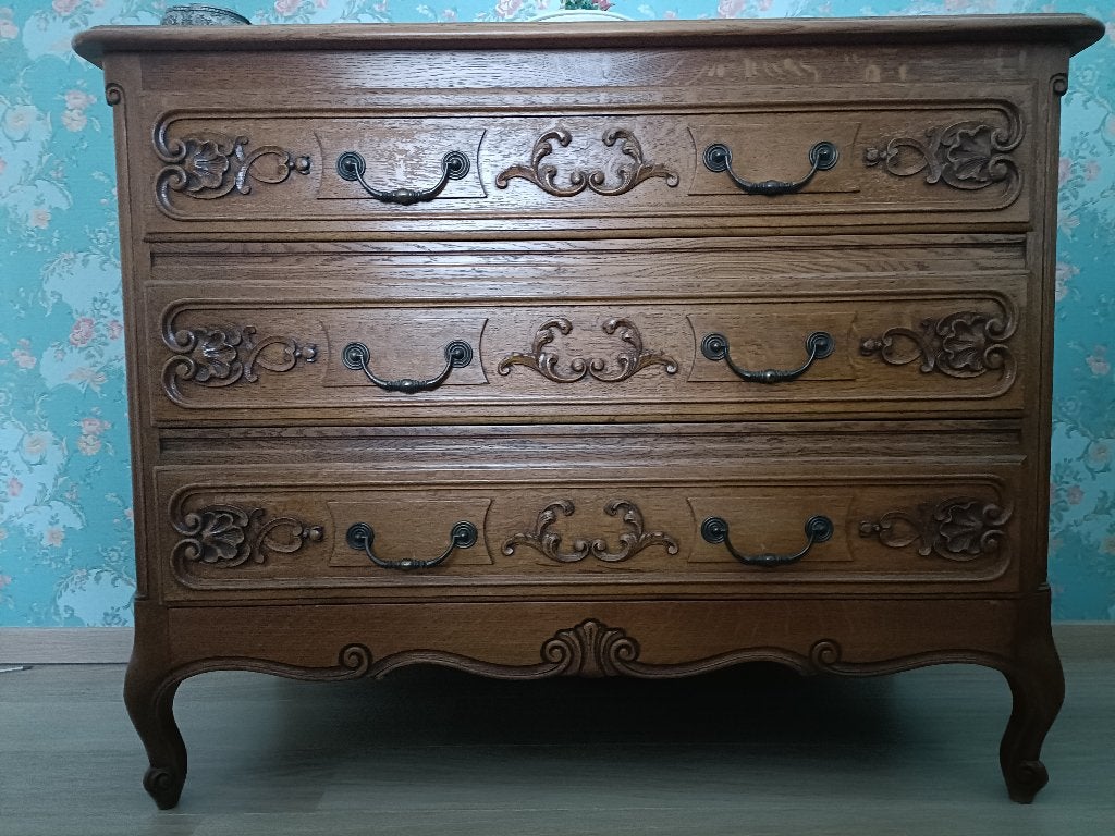 Commode de style grand-mère, Enlèvement