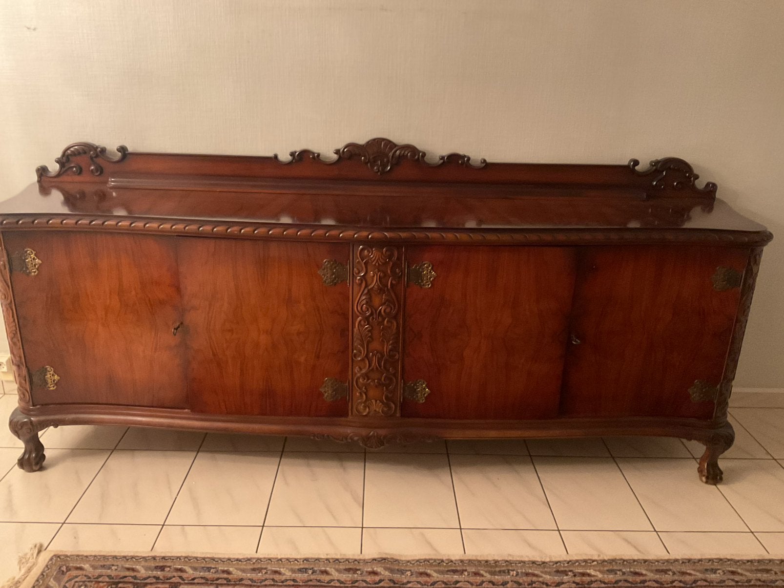 Dressoir, Ophalen