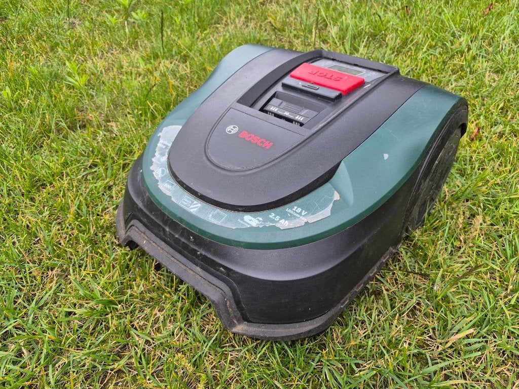 Grasrobot Bosch Indego S 500 + toebehoren, Tuin en Terras, Ophalen, Gebruikt, Minder dan 20 cm, Bosch