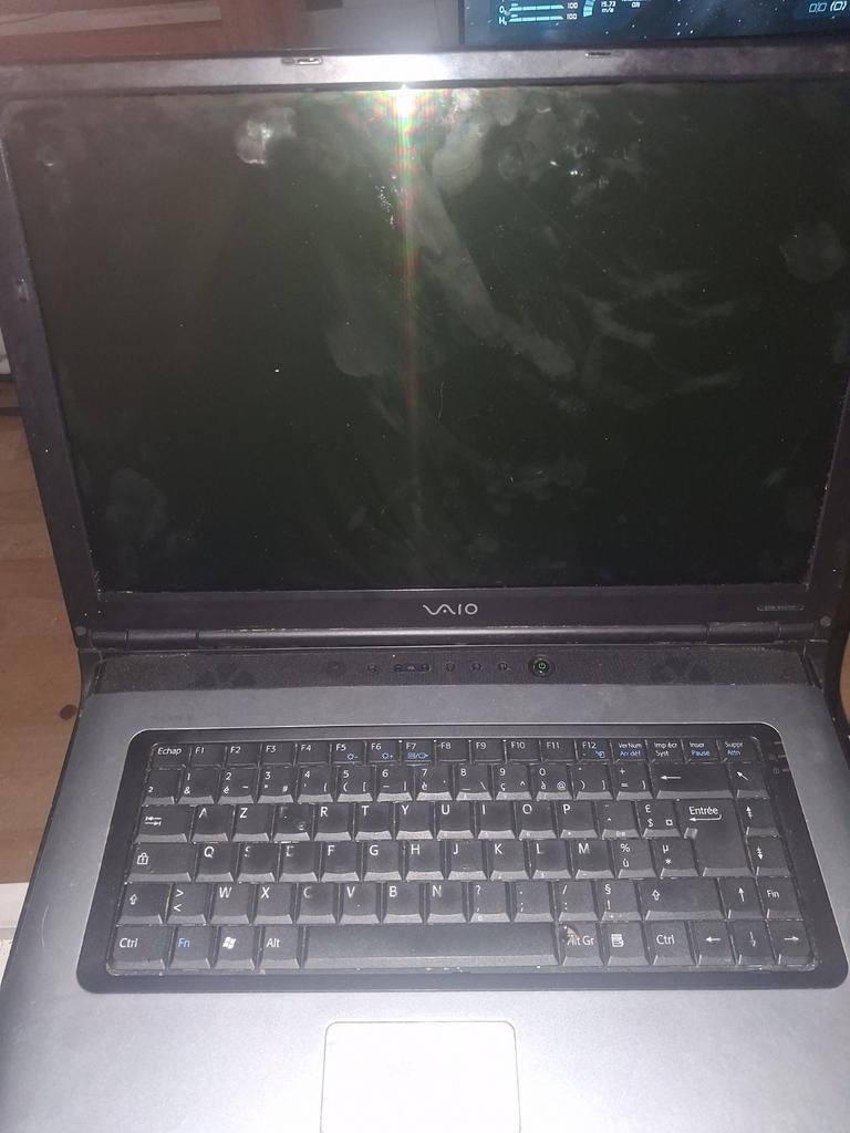 Pc sony avec coffret gta5 +carte gta5, Informatique & Logiciels, Enlèvement