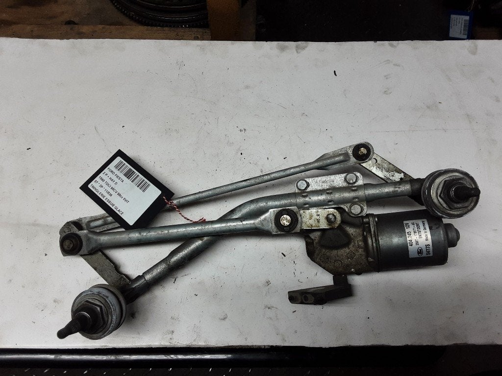 RUITENWISSER MECHANIEK Fiesta 5 (JD / JH) (2S6117500AE), Gebruikt, Mevr. I. Hauben, Ford, Rue de l'Espoir 34 34
4030  GRIVEGNÉE, BE