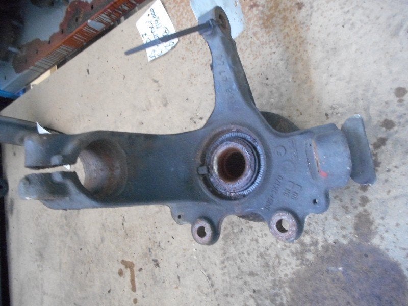 EMBOUT ESSIEU BOITIER SUPPORT AVANT DROIT Ford Focus 2 C+C, Henry-Ford-Straße  1
50735  Köln, DE, Ford-Werke GmbH, Kunden@ford.com