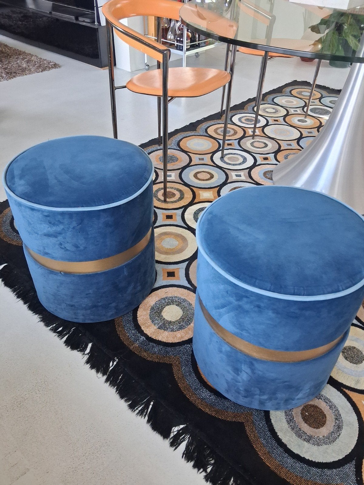 2 poufs tendance, Enlèvement