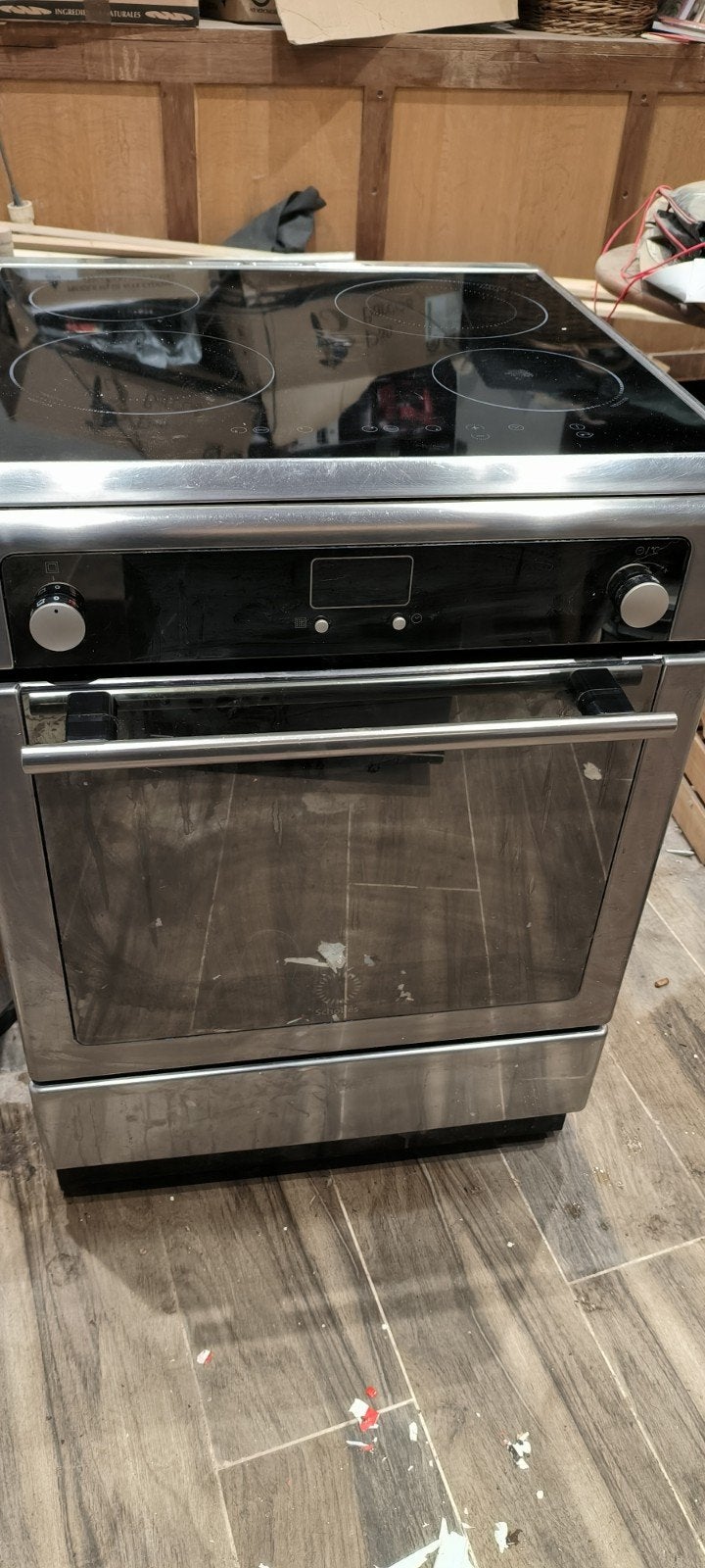 Cuisinière induction de marque Scholtes, Elektronische apparatuur, Ophalen, Gebruikt, Oven, Hete lucht