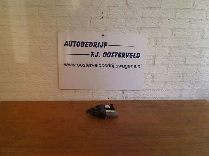 Ruitmechaniek 4Deurs links-voor van een Volkswagen Touran, Gebruikt, -, Volkswagen, -