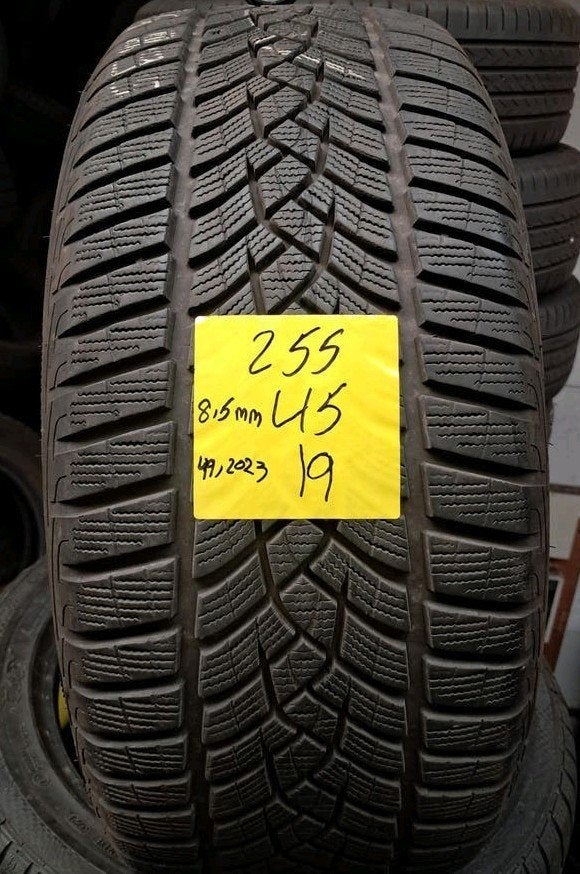 2554519 255/45/19 255/45r19 winter demo Goodyear, Ophalen