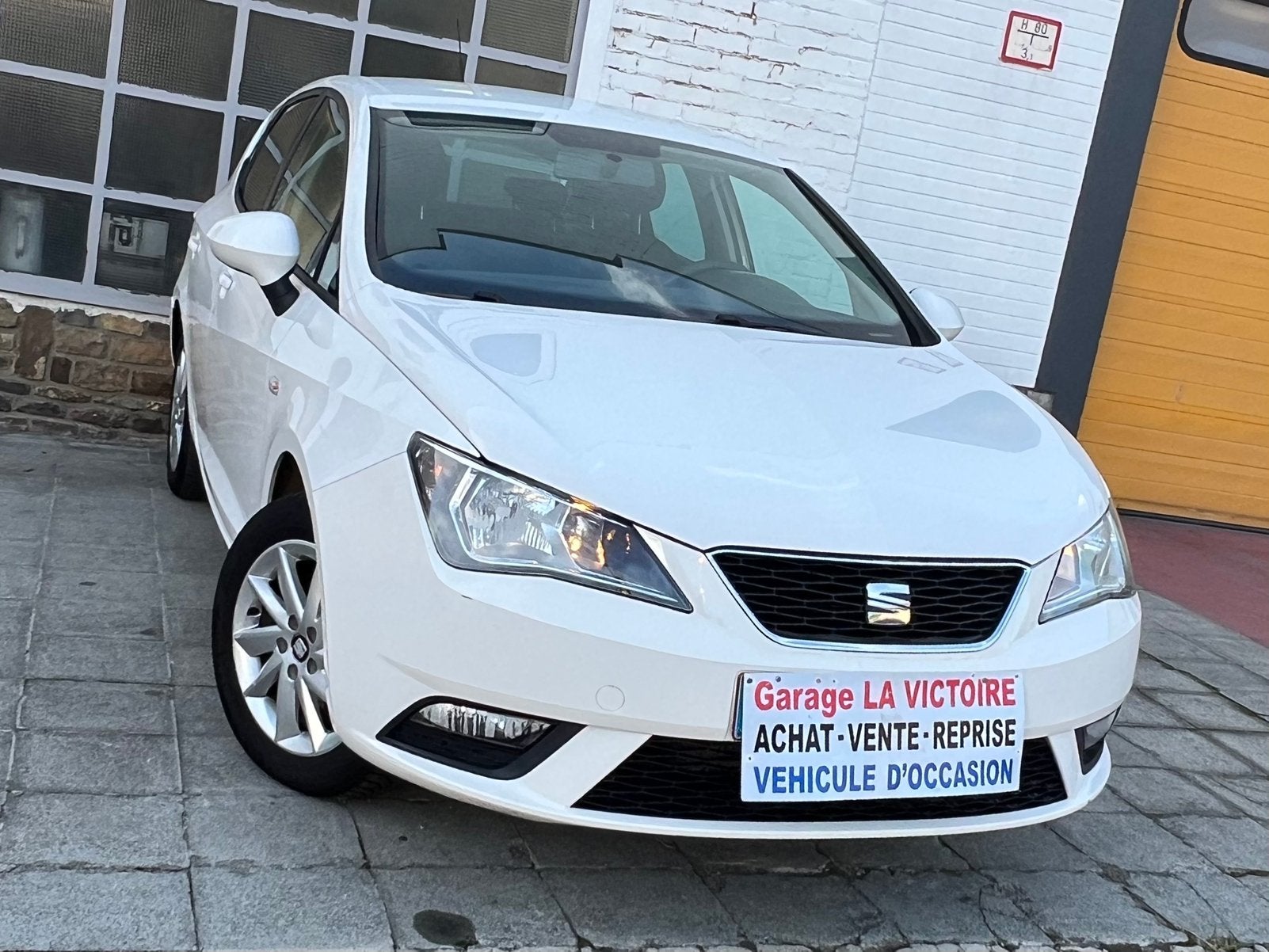 Seat Ibiza 5 Portes 2015année 1.2 essence 44kw 0032478767323, Autos, Euro 5, Achat, Entreprise, 5 portes