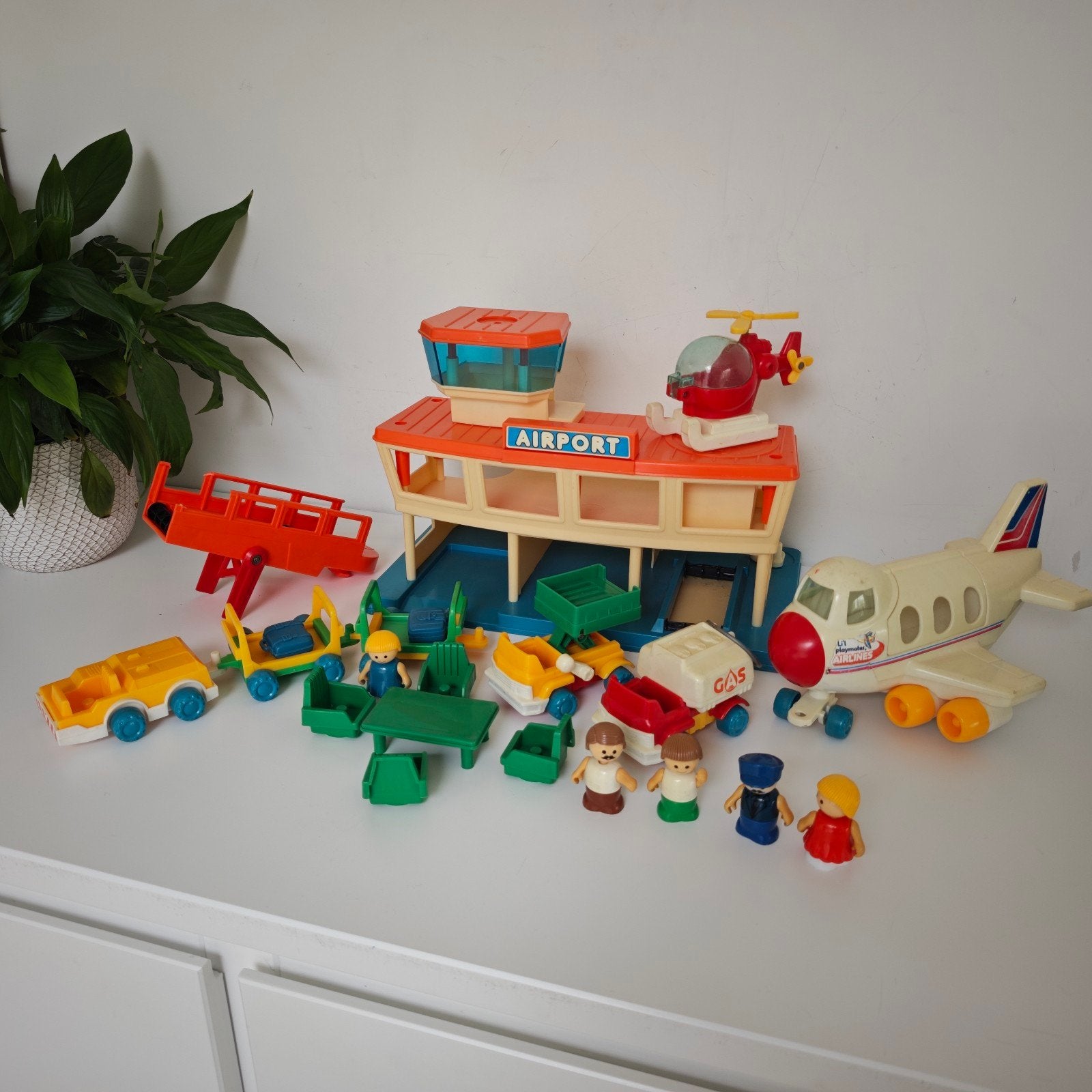 Li'l Playmates Airport Play Set 1984, Kinderen en Baby's, Speelgoed | Fisher-Price, Speelset, Ophalen