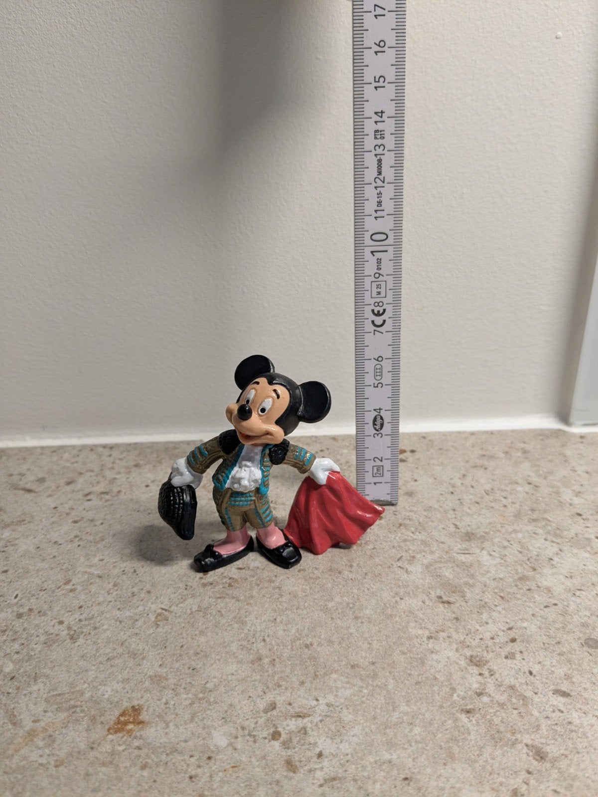 Mickey mouse, Minnie mouse en zijn vriendjes, Ophalen of Verzenden, Gebruikt, Popje