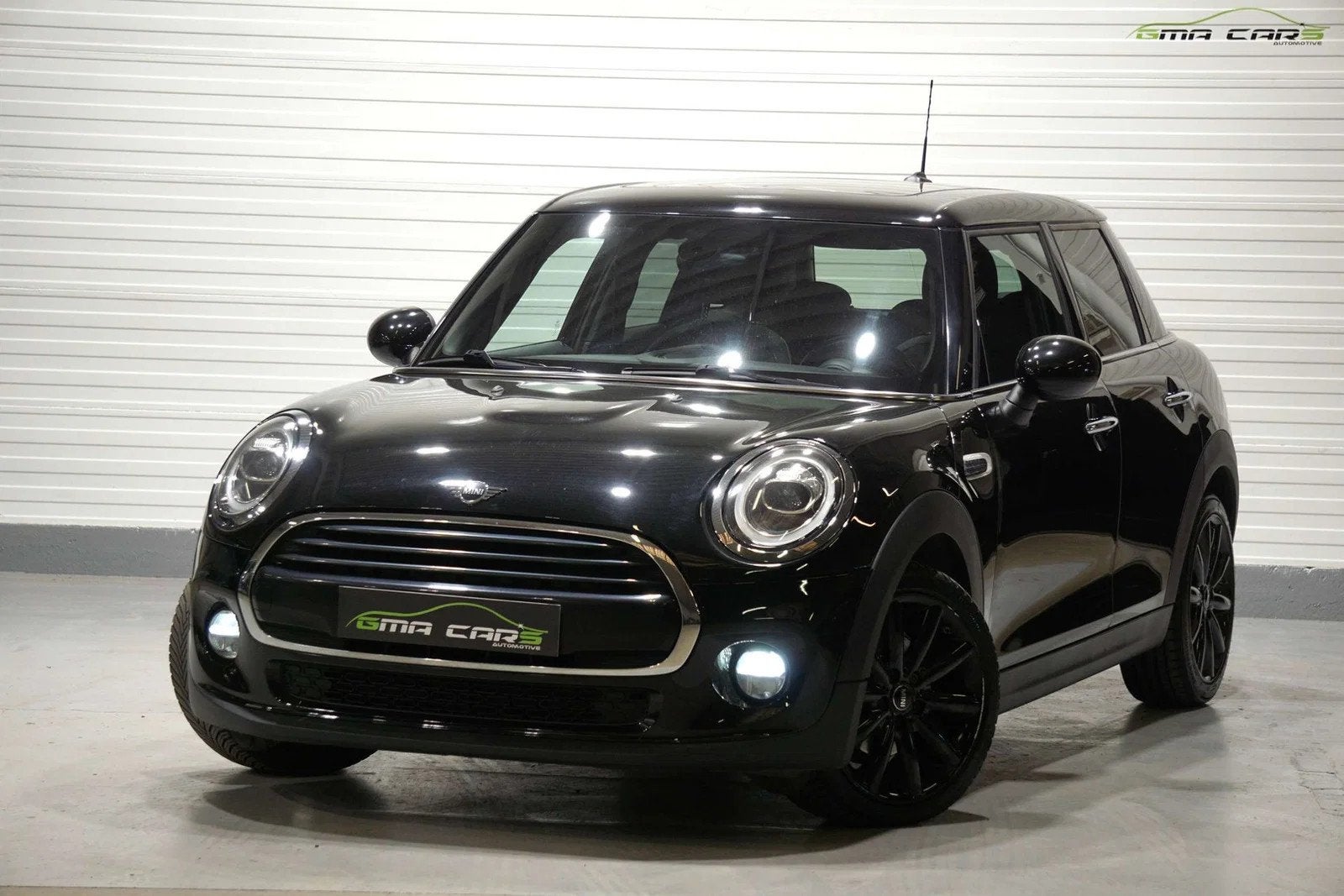 MINI Cooper D Mini 1.5 DA Cooper Aut-Navi-Pano-Airco-PDC-Gar, Auto's, Automaat, Stof, Gebruikt, 116 pk