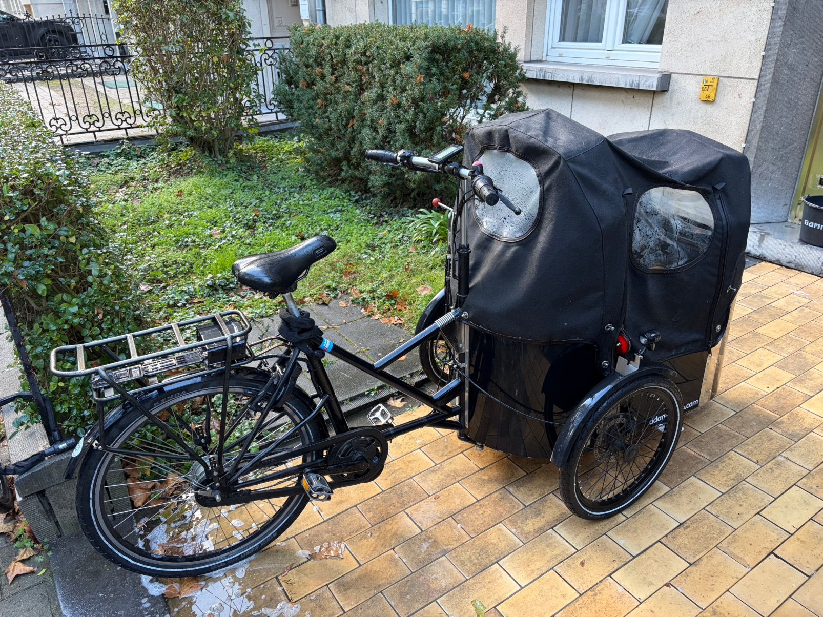 Nihola 4.0 E-Bike bakfiets 630Wh, 2100 km, 4 kindjes, Fietsen en Brommers, Zo goed als nieuw, 47 tot 51 cm, 50 km per accu of meer