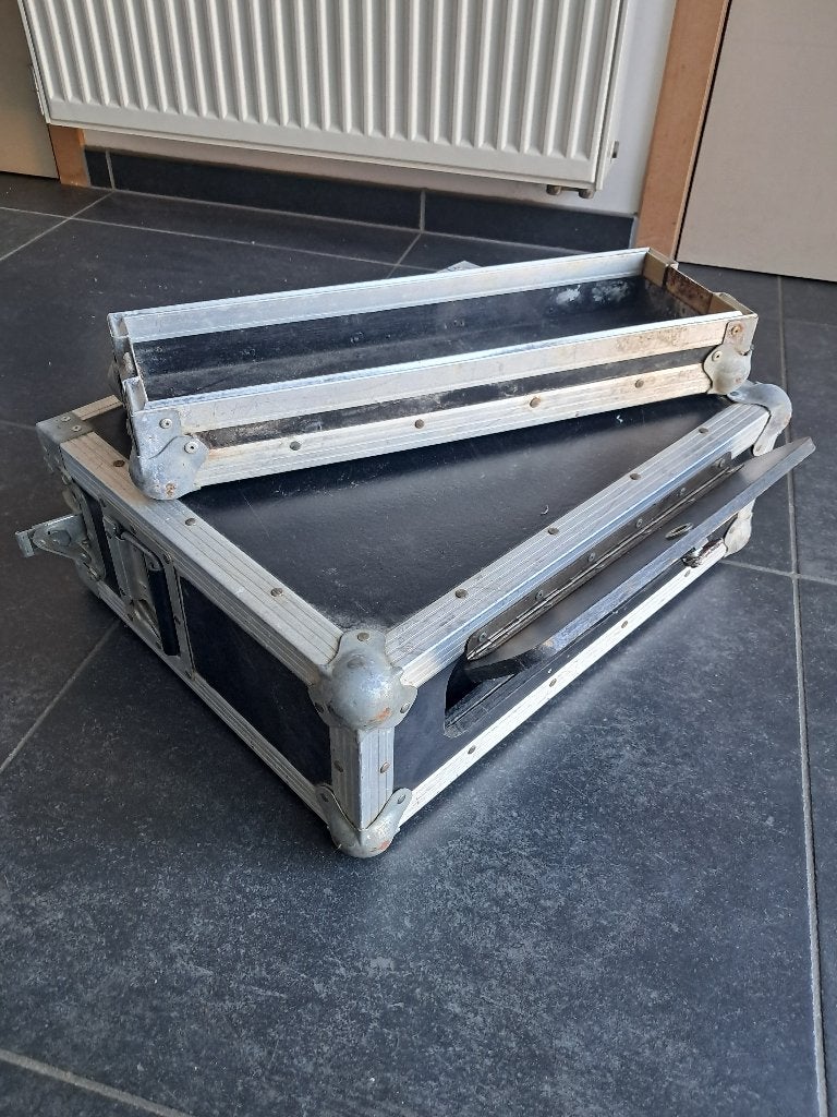 flight-cases de 19 pouces, Enlèvement, Utilisé, Flight case