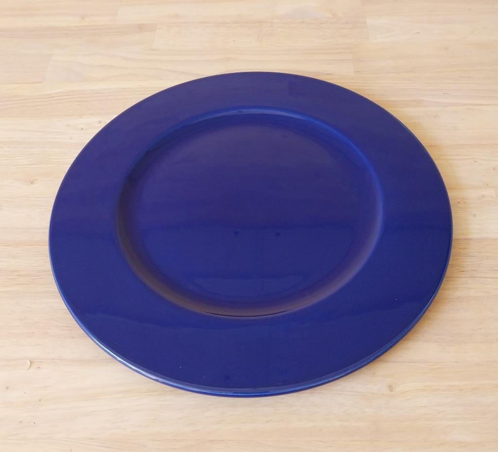 12 Sous-assiettes ou plats bleus 31,5cm, Ophalen, Gebruikt, Effen, Bord(en)