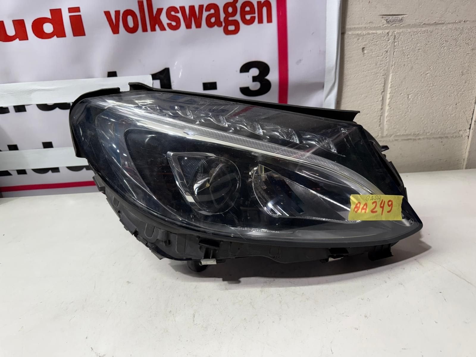 Mercedes-Benz C W205 Koplamp, -, Utilisé, -, -