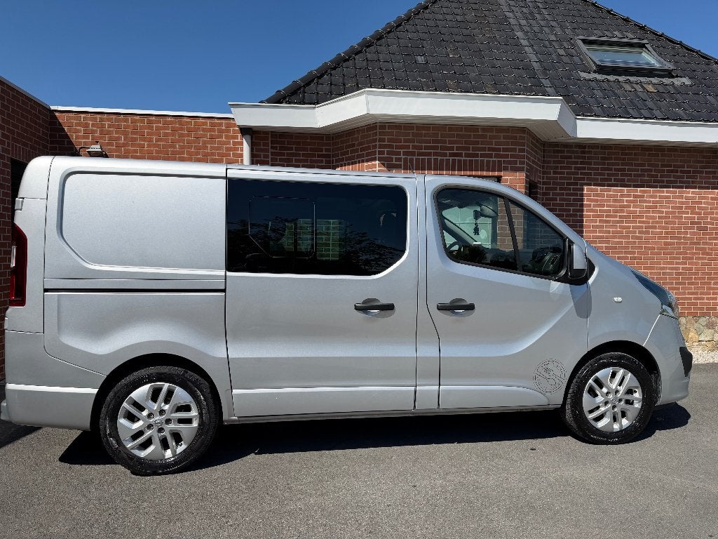 Opel vivaro dubbele cabine, Auto's, Bestelwagens en Lichte vracht, Euro 6, 4 cilinders, Elektrisch, 6 zetels