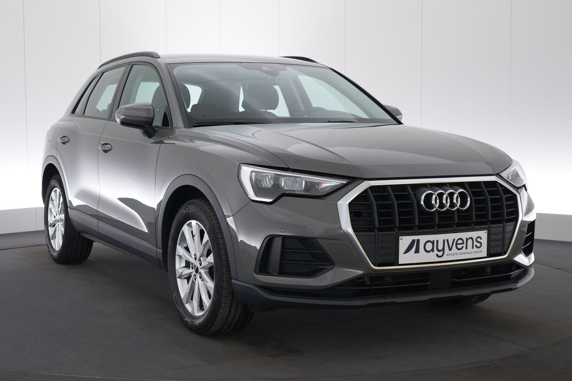 (2DNC443) AUDI Q3, Argent ou Gris, Achat, Commande vocale, Entreprise