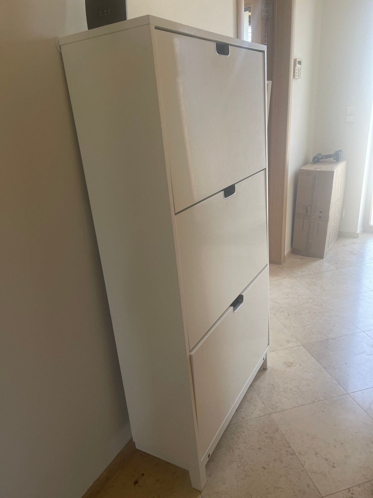 Armoire a chaussure ikea, Maison & Meubles, Armoires | Armoires à chaussures, Enlèvement, Comme neuf