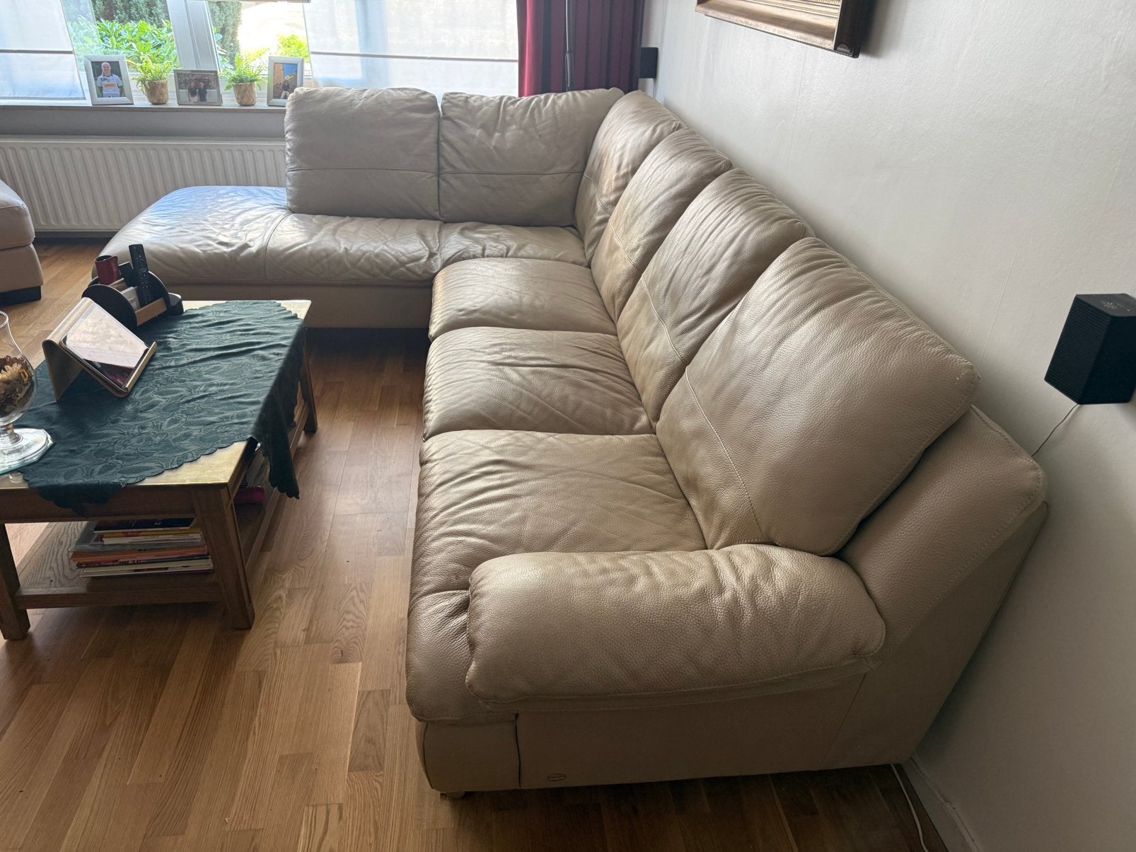 Hoeksalon, Ophalen, Gebruikt, Leer, Modern