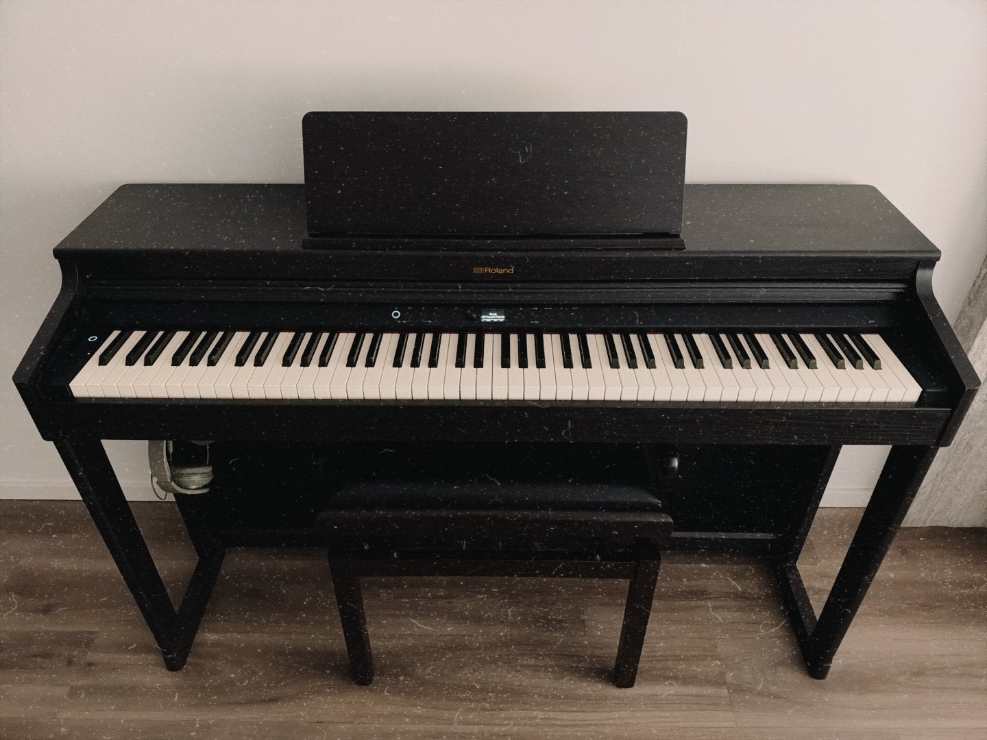 Roland piano RP701, Ophalen, Zo goed als nieuw, Bruin, Piano