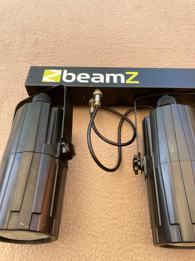 beam Z  LIGHT SET  FOUR SOME, Discobar, Spot encastrable ou Spot mural, Enlèvement, Utilisé
