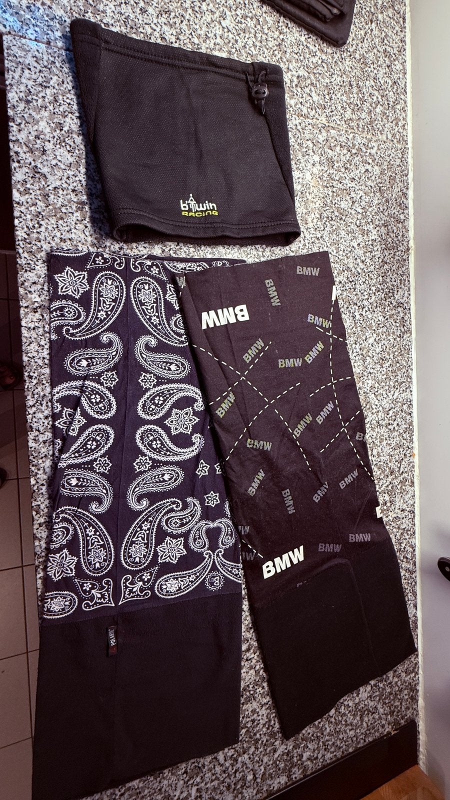 Deux foulards pour motocyclits, Motos, Enlèvement, Vêtements de motocross