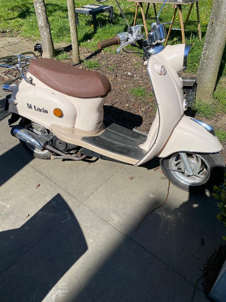 Scooter neo di lucio, Fietsen en Brommers, Ophalen, Gebruikt, Klasse B (45 km/u)
