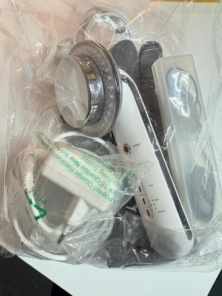 6-in-1 Cavitation Slimming Device, Handtassen en Accessoires, Uiterlijk | Lichaamsverzorging, Ophalen, Zo goed als nieuw, Overige typen