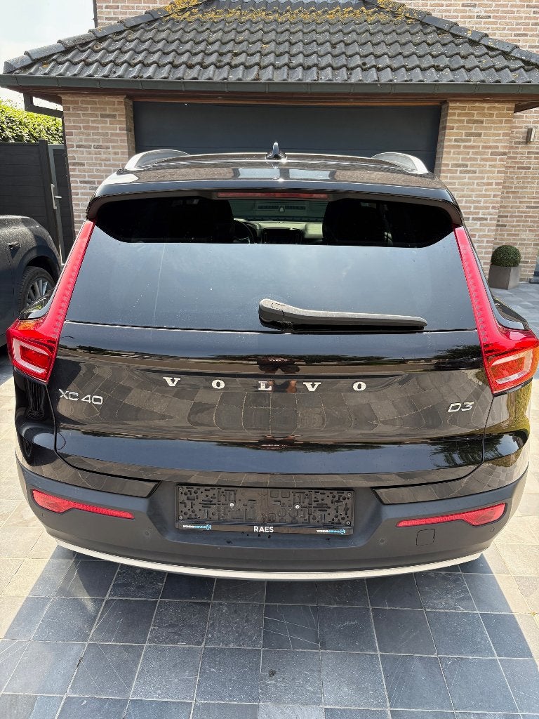 VOLVO XC40 2.0 D3 MOMENTUM Geartronic 150pk, Auto's, Volvo, 1969 cc, Leder en Stof, Zwart, Particulier