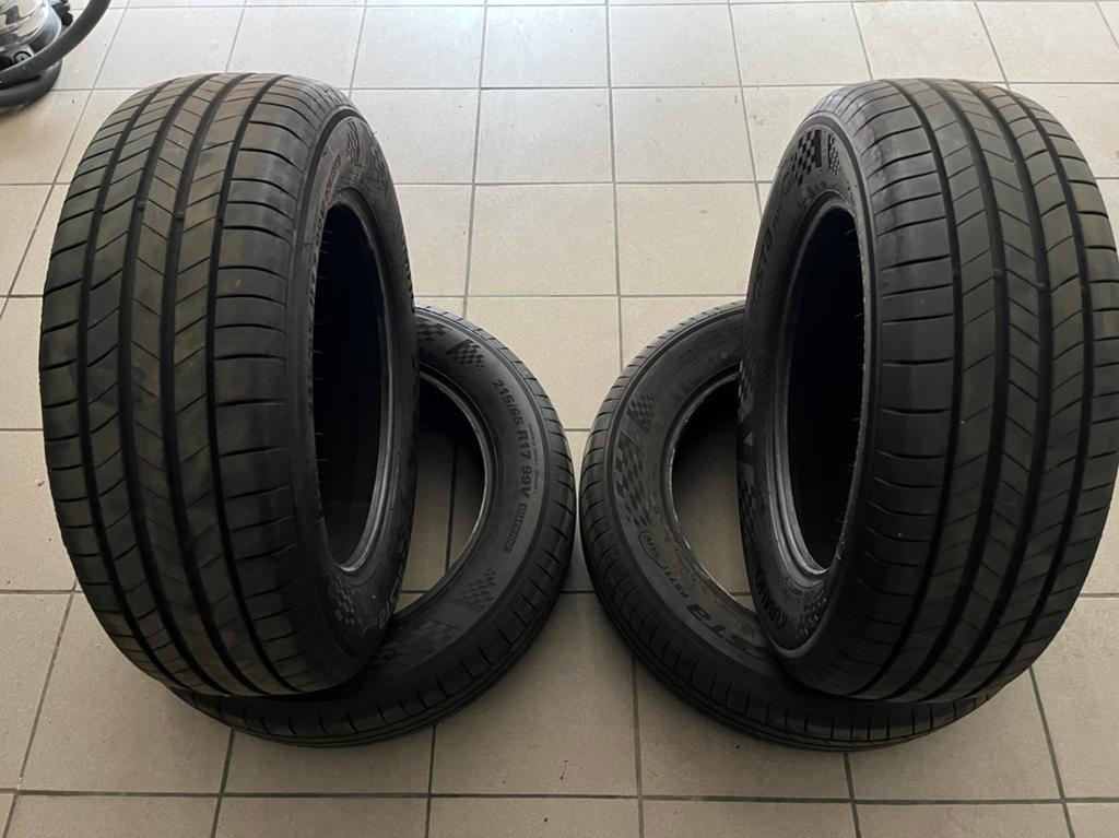 4 zomerbanden, Auto-onderdelen, Banden en Velgen, Band(en), Zomerbanden, 17 inch, 215 mm, Personenwagen, Gebruikt, Ophalen