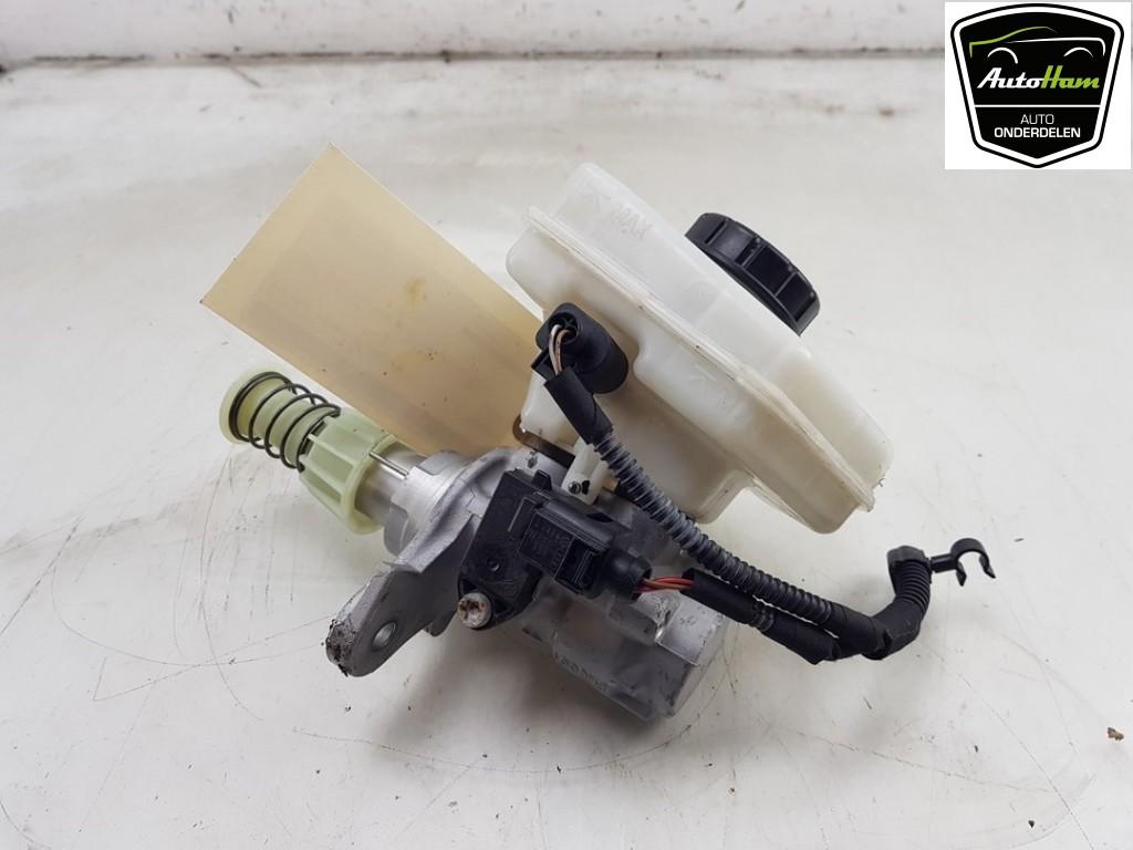 HOOFDREMCILINDER Panamera (971G) (|971614019D|971614019J|), Gebruikt, Porsche