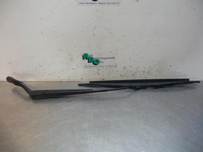 Ruitenwisserarm voor van een Ford Fiesta (Fiesta 02-), Gebruikt, -, -, Ophalen of Verzenden