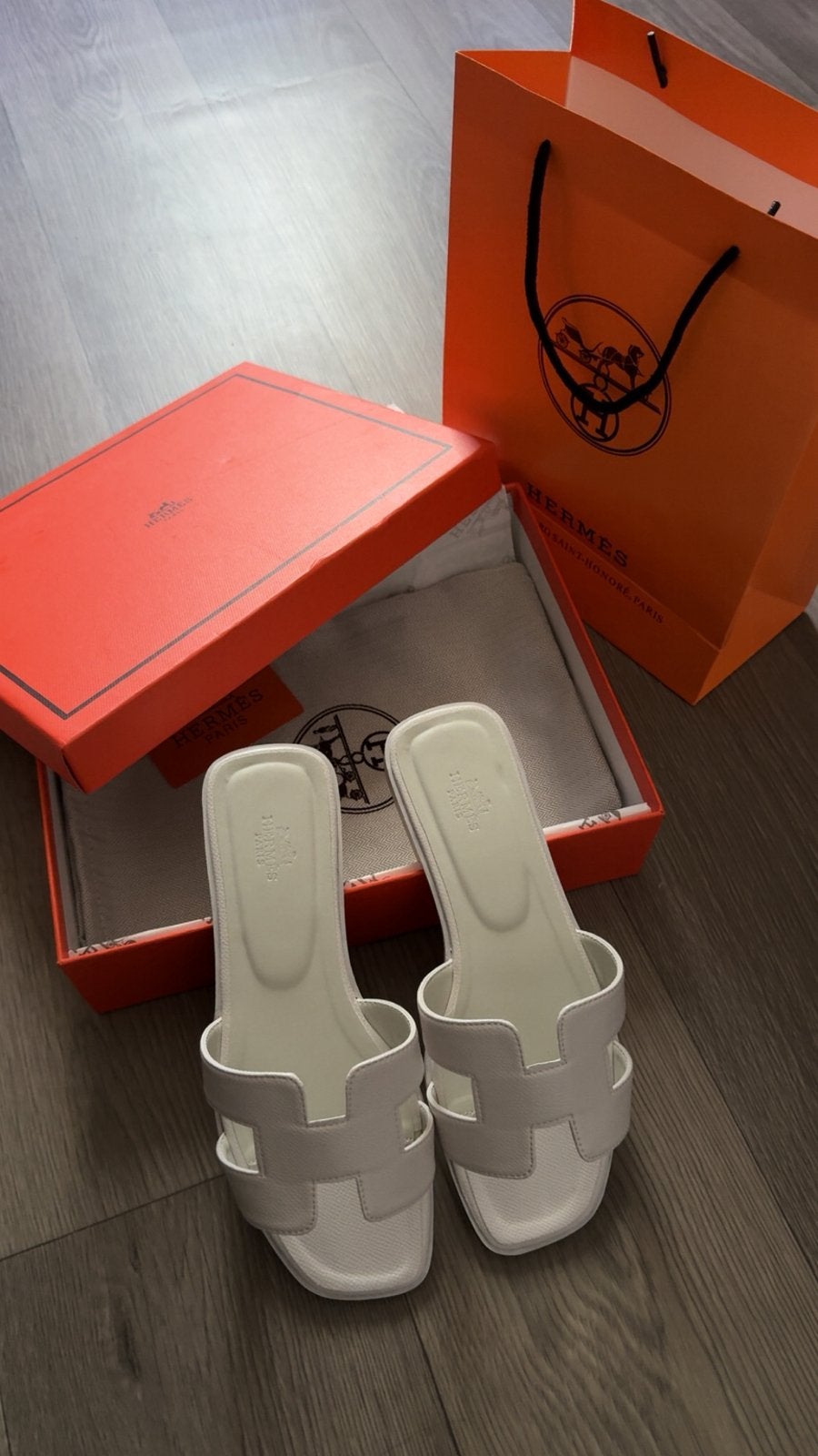 Hermes slippers, Kleding | Dames, Ophalen, Zo goed als nieuw, Slippers