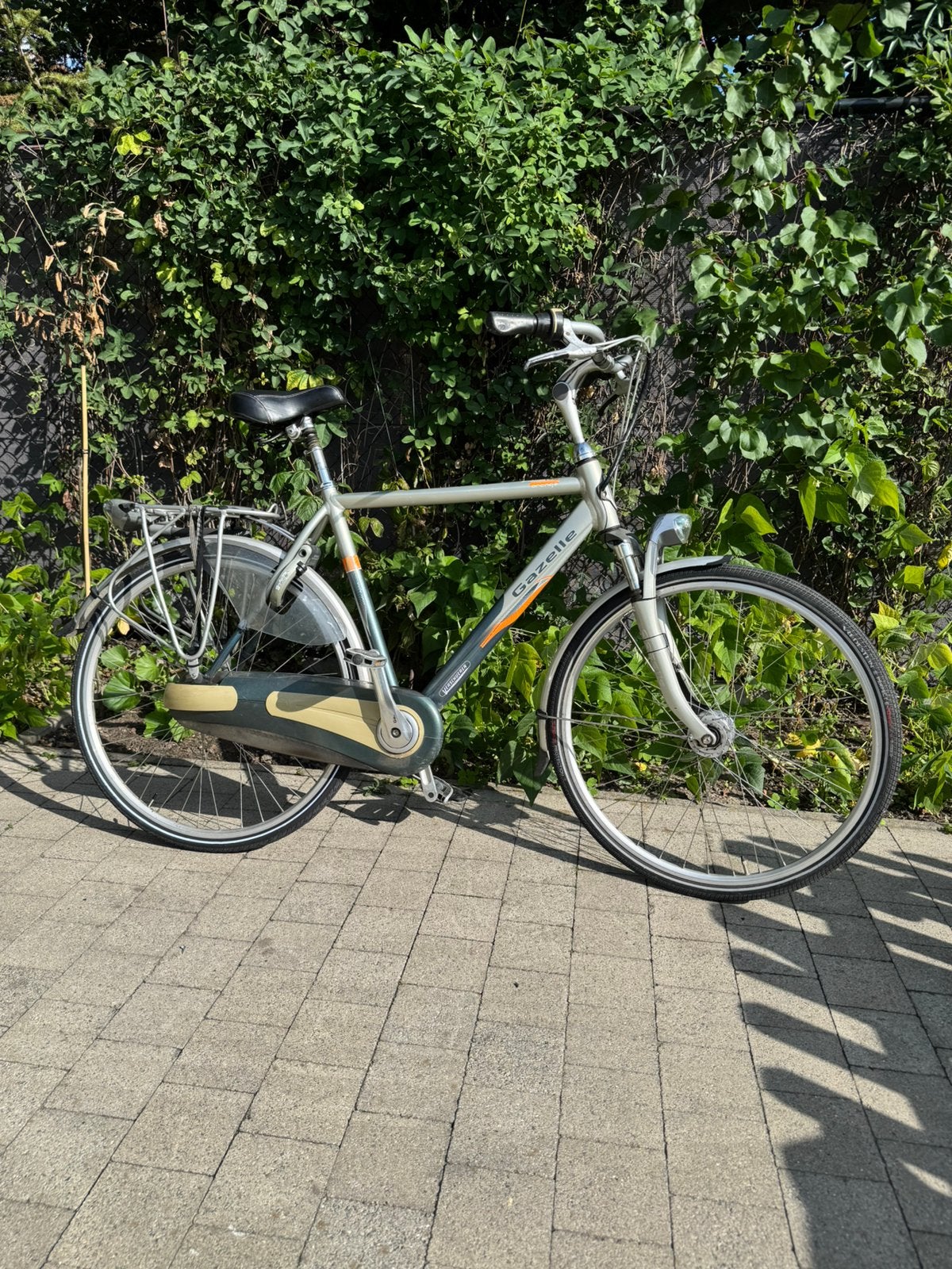Heren fiets 28 inch GAZELLE, Fietsen en Brommers, Ophalen, Vering, Zo goed als nieuw, 57 tot 61 cm