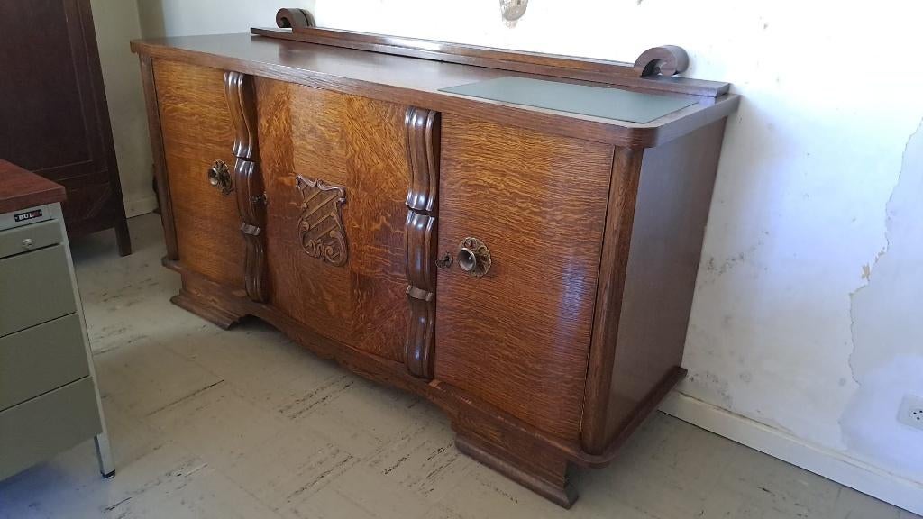 Driedeurs curved dressoir 1e helft 20 e eeuw, Ophalen, Met deur(en), 50 tot 75 cm, Gebruikt