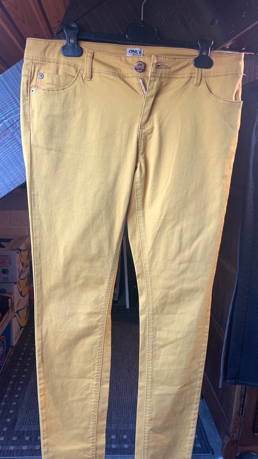 Gele slanke broek voor dames maat 40, Maat 38/40 (M), Geel, Ophalen of Verzenden, Lang