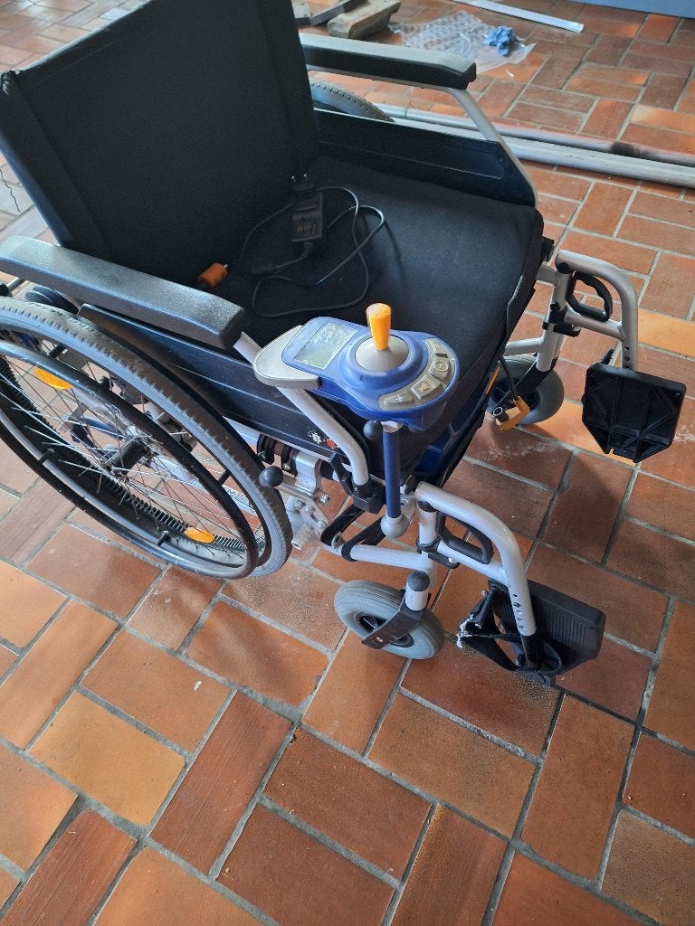 Electrische rolstoel, Ophalen, Zo goed als nieuw